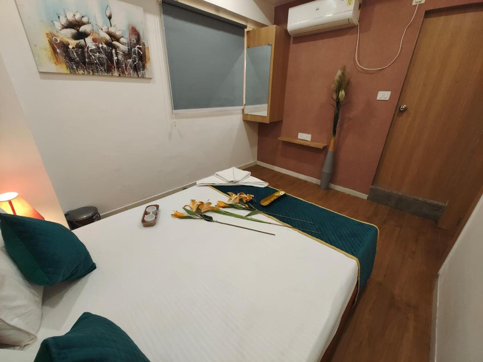 Hotel Prasang Σουράτ Εξωτερικό φωτογραφία
